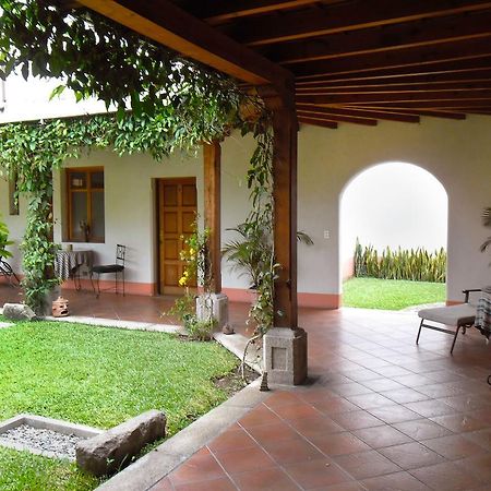 Bed and Breakfast Chez Daniel Antigua Exterior foto